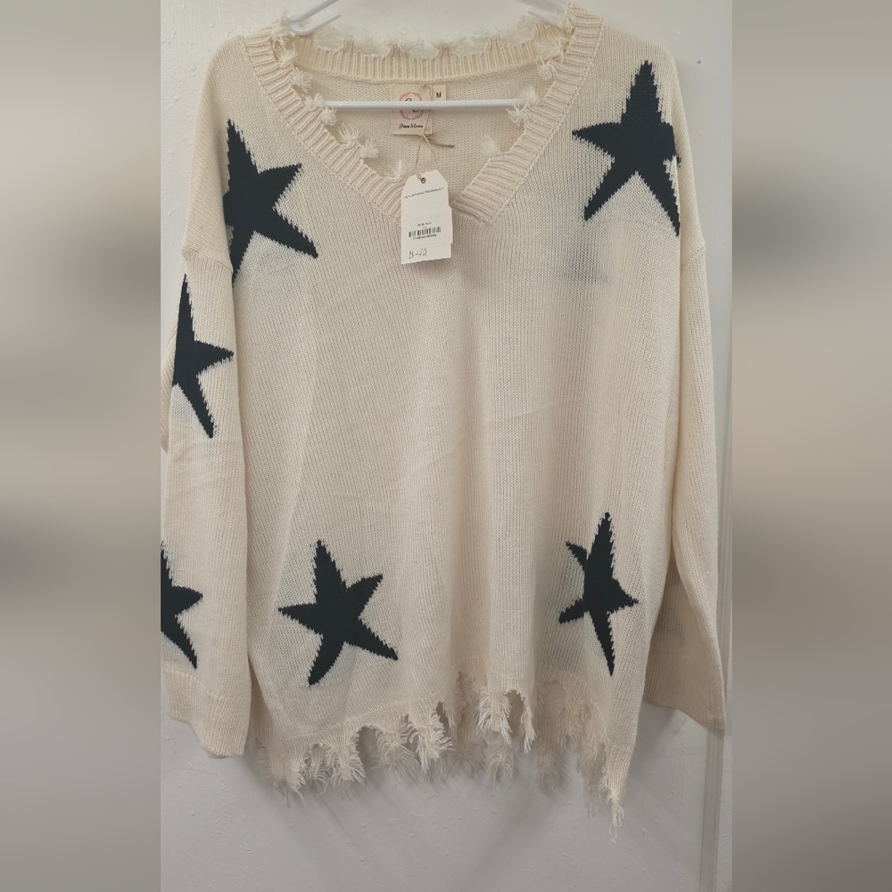 Grace & Emma Star Distressed Sweater Cream Black NWT Medium